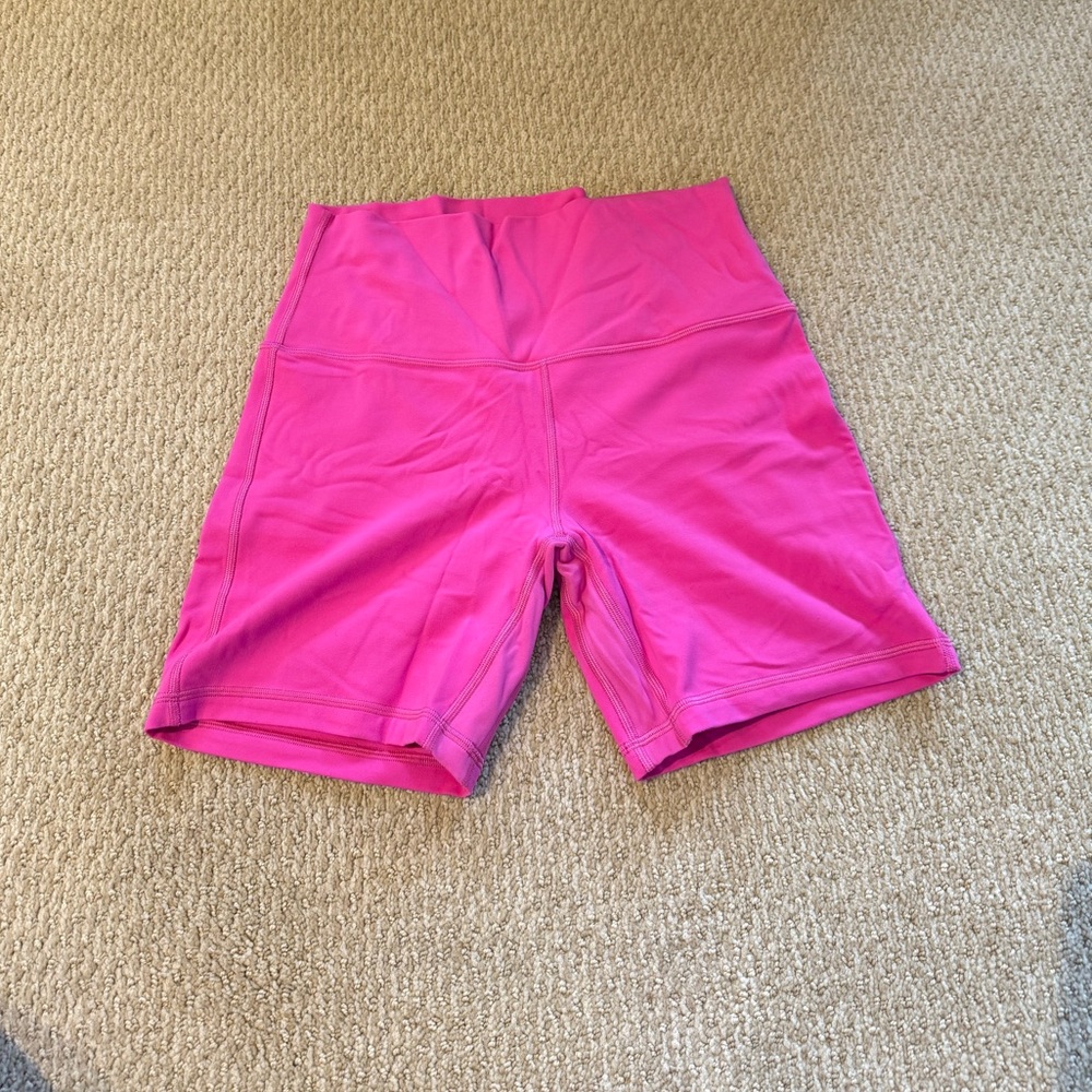 LuluLemon Wunder Train Shorts